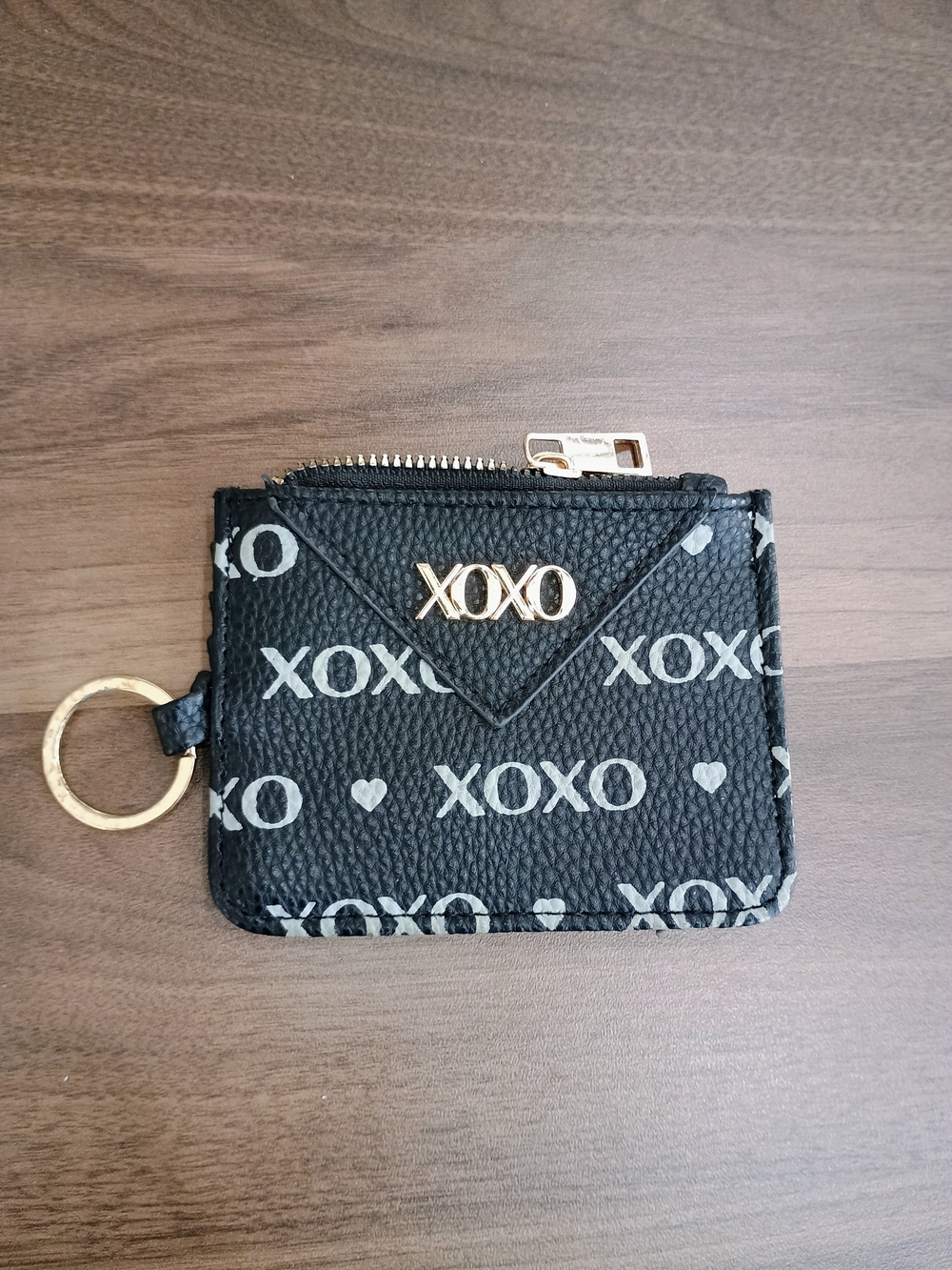 XOXO Black & White Key Card Holder